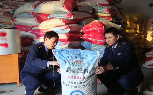 �����γɽ�������ˮ�ܷ�ǰ��һƬ���