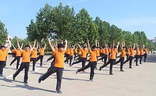 �������F��벢�e�����B�������ݔ�̓����˲�